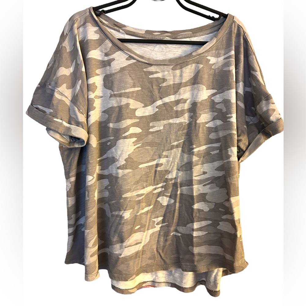 24/7 Maurice’s Camo Top